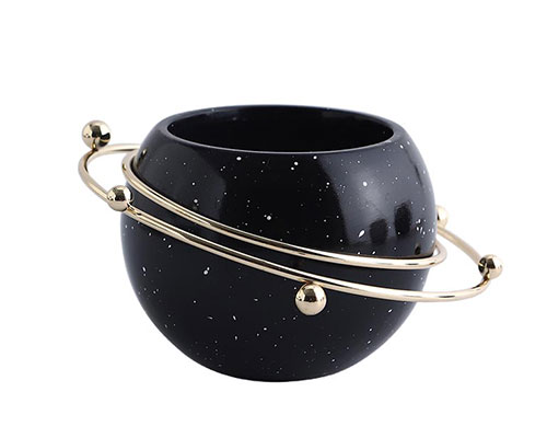 Planet Black Ceramic Pot