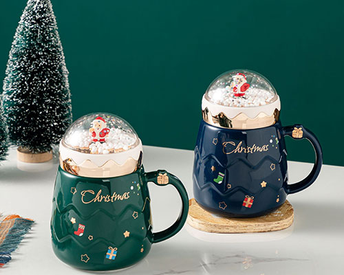 Christmas Tree Coffee Mugs with Lids