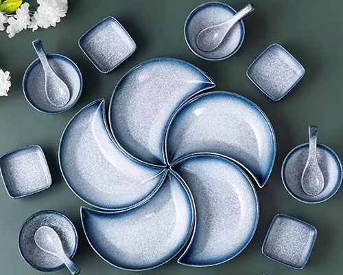 Crescent Shape Ceramic Plates Set